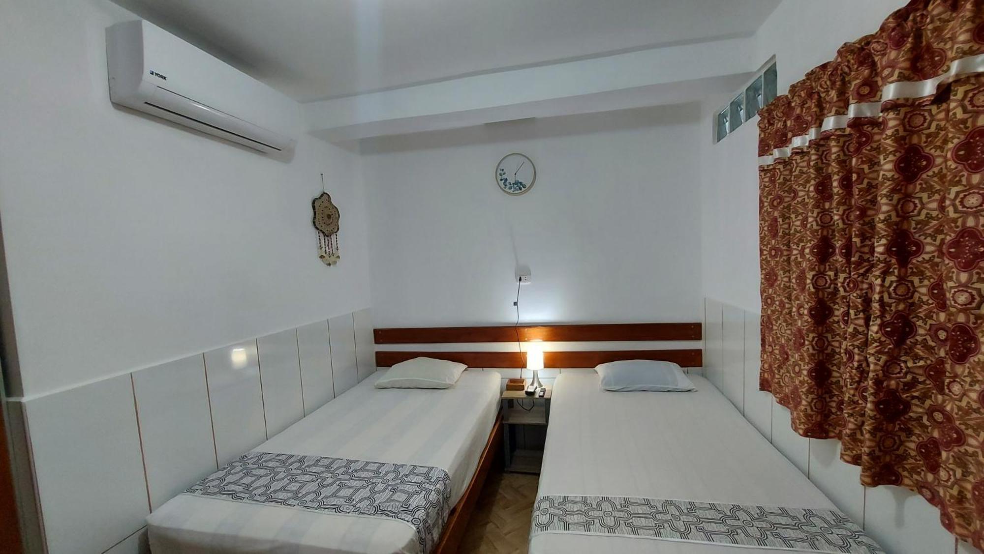 Amazon House Hostel Икитос Номер фото